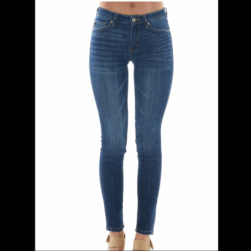 Buckle - NWOT KanCan  Skinny Jeans